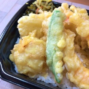 ホタテの天ぷらとスナップエンドウ